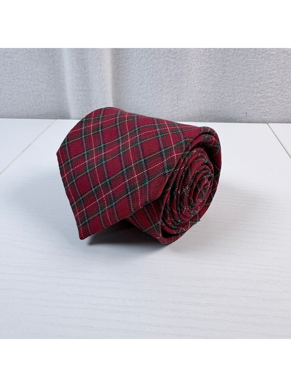 Vintage Gap Red Tartan Plaid Necktie Rayon Wool Blend Made in USA Men's Tie